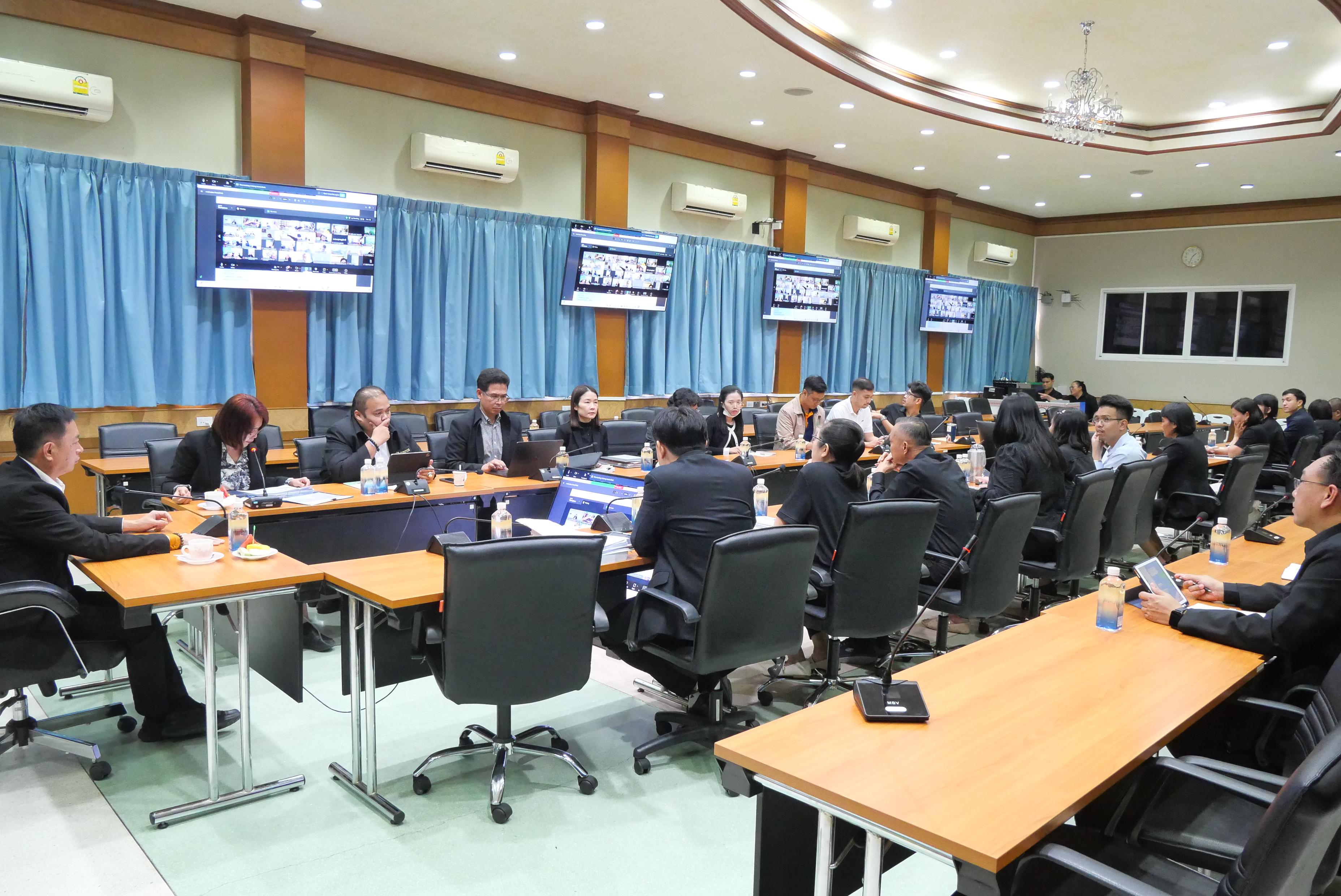 title - ส.ป.ก. ประชุมติดตามผลการจัดที่ดินตามข้อ 62